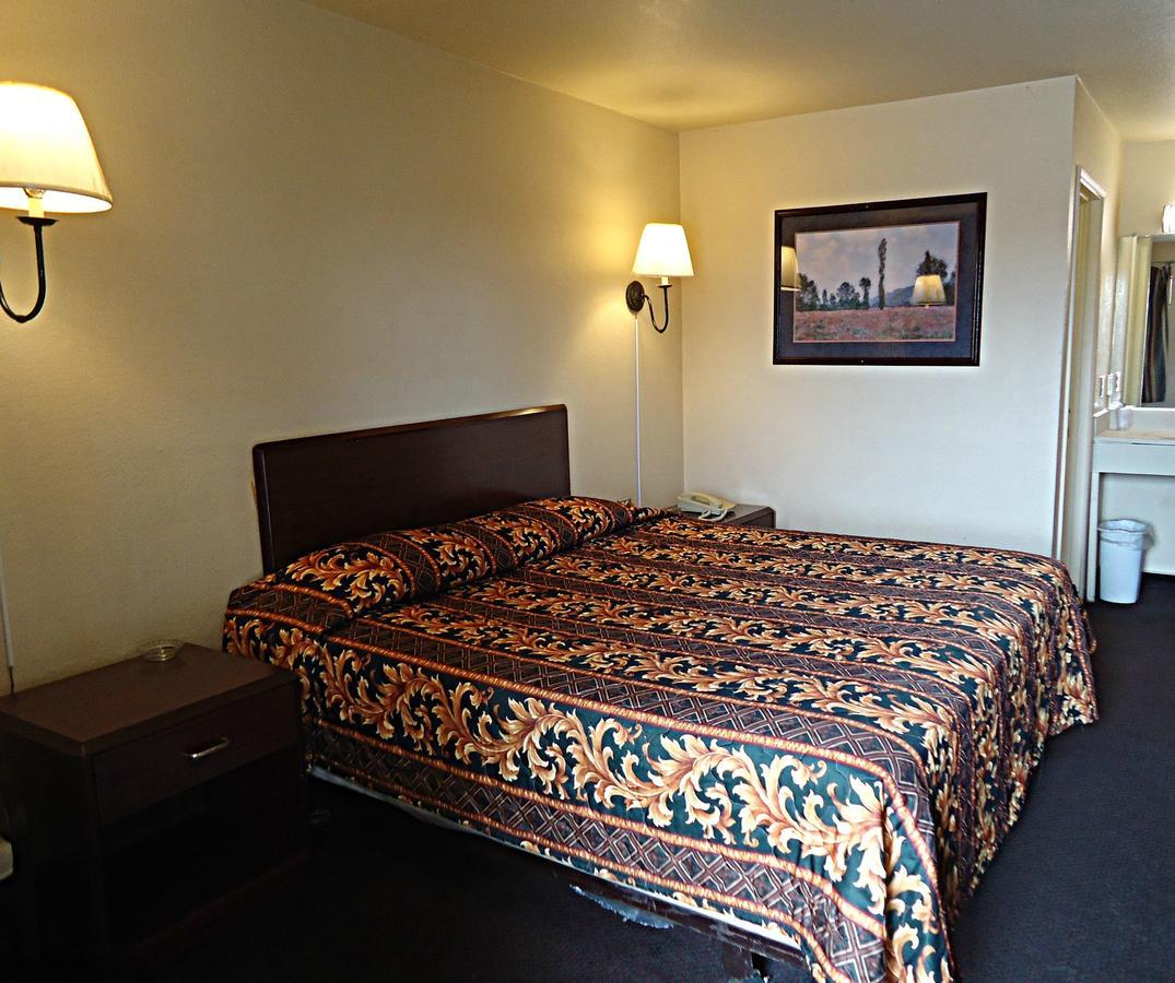 Economy Inn วิกเตอร์วิลล์ ห้อง รูปภาพ